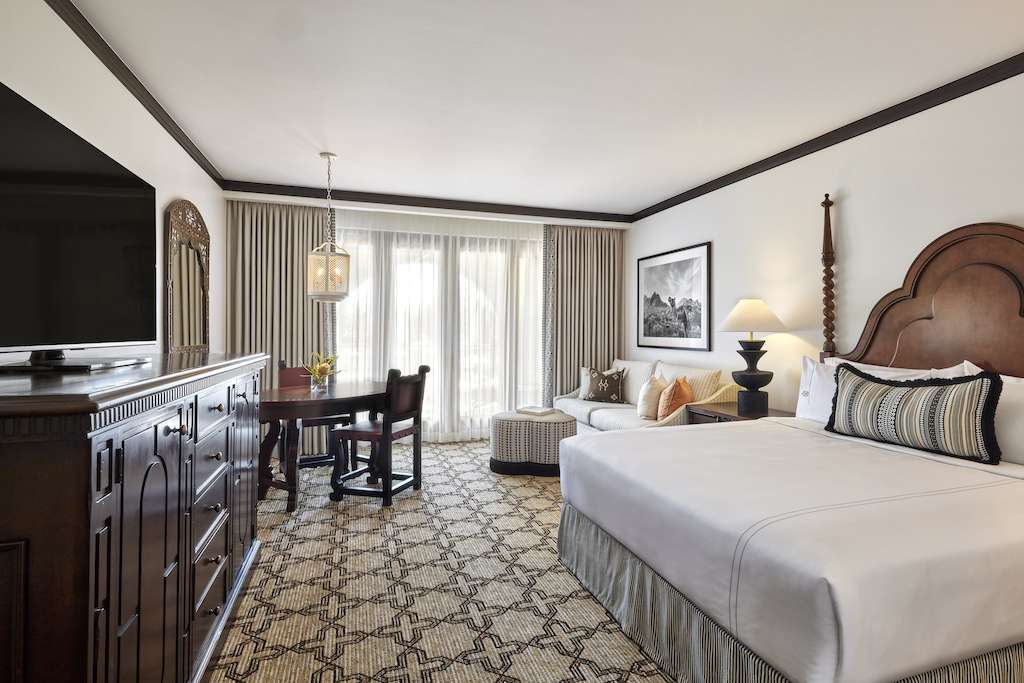 PHXRST Omni Scottsdale Resort Spa Montelucia 2022 model room king